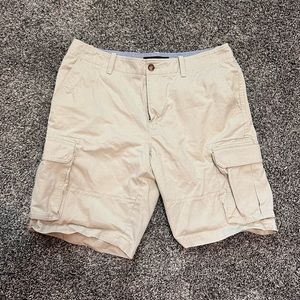 Tommy Hilfiger Men’s Khaki Shorts, size 34